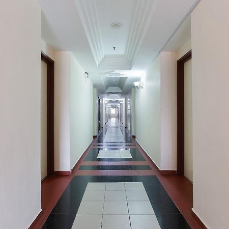 Collection O Hotel Super Cowboy Malacca Exterior photo